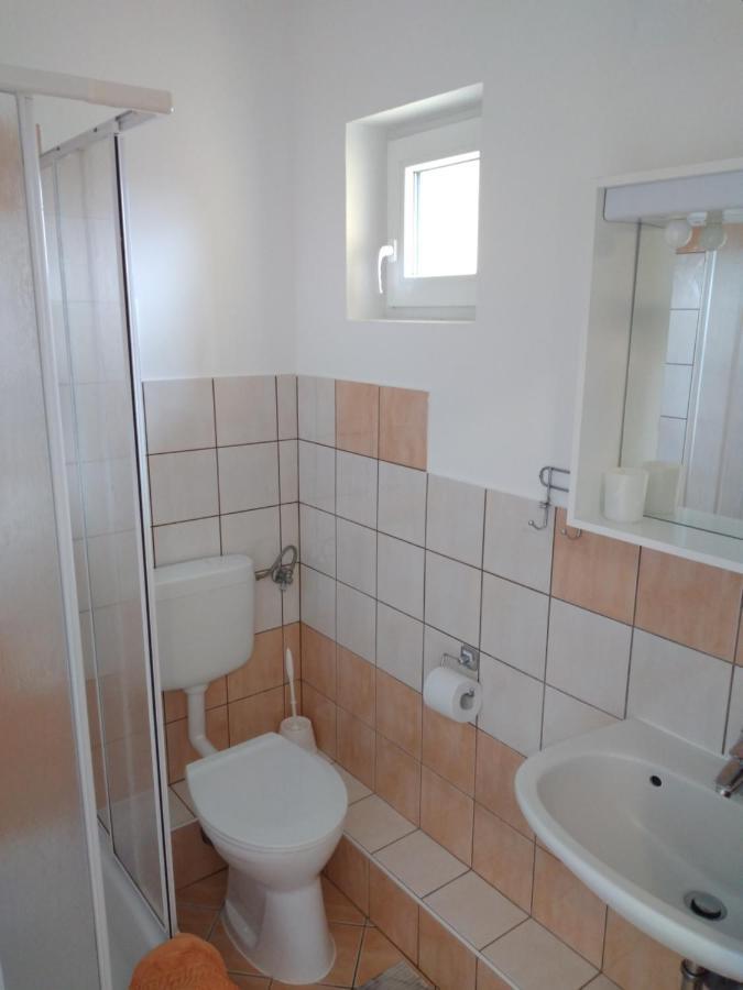 Heviz Erika Apartman Εξωτερικό φωτογραφία