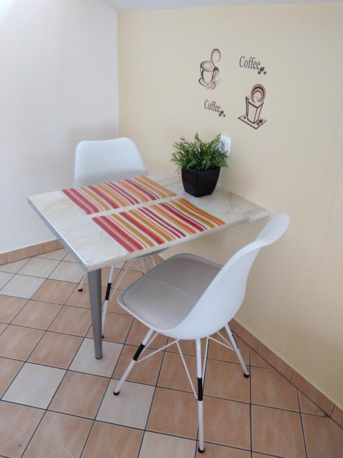 Heviz Erika Apartman Εξωτερικό φωτογραφία