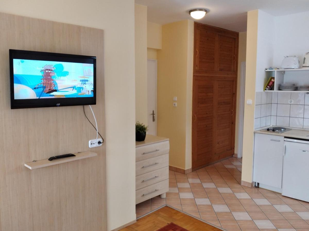 Heviz Erika Apartman Εξωτερικό φωτογραφία
