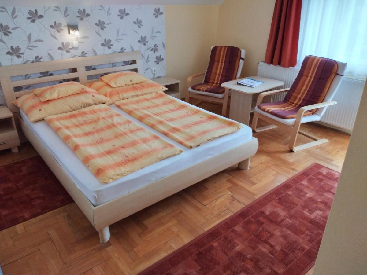 Heviz Erika Apartman Εξωτερικό φωτογραφία