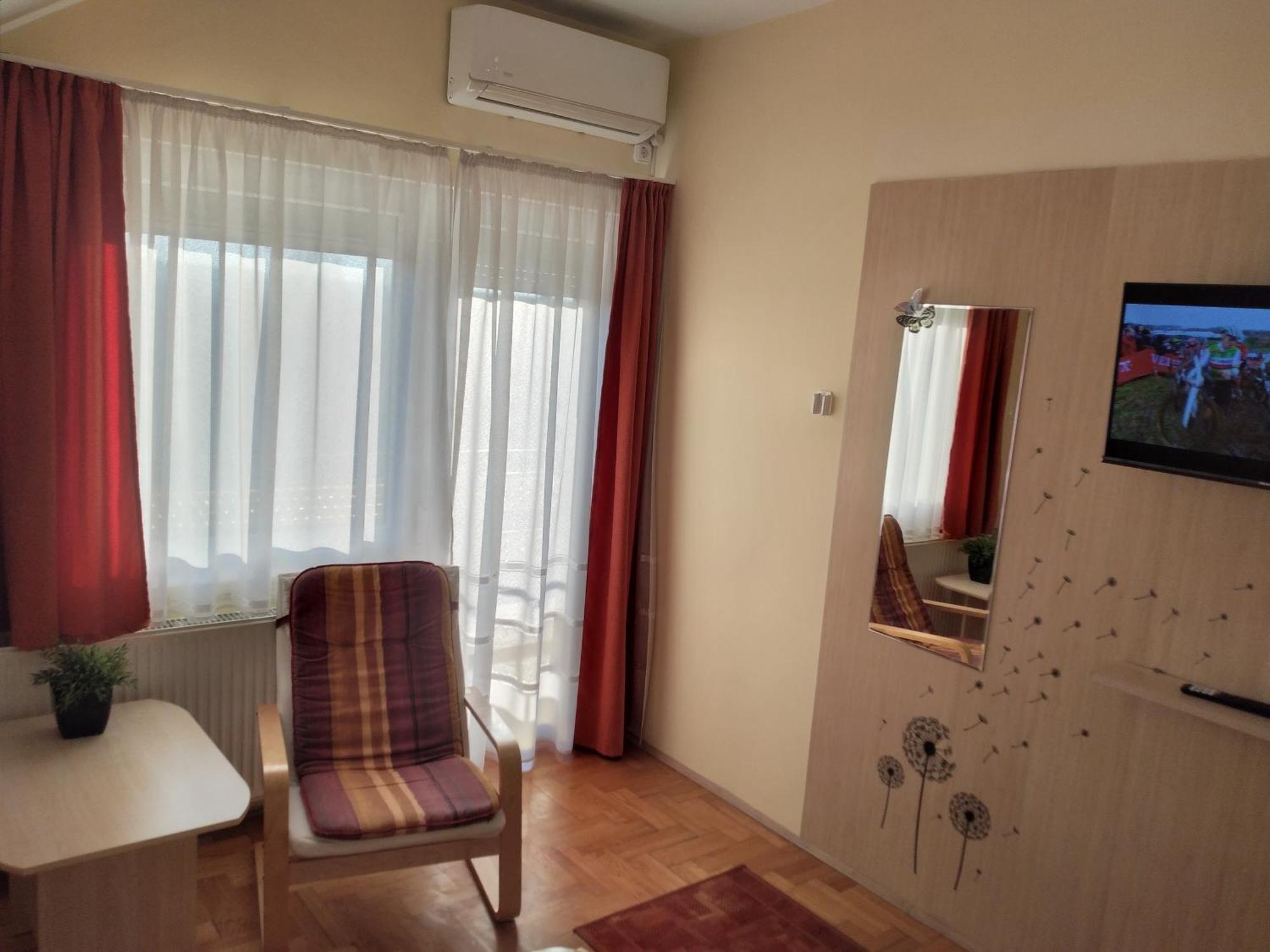 Heviz Erika Apartman Εξωτερικό φωτογραφία